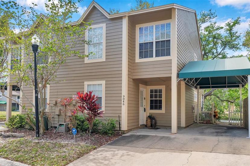 Picture of 9046 Lake Place Lane Unit 9046, Tampa FL 33634