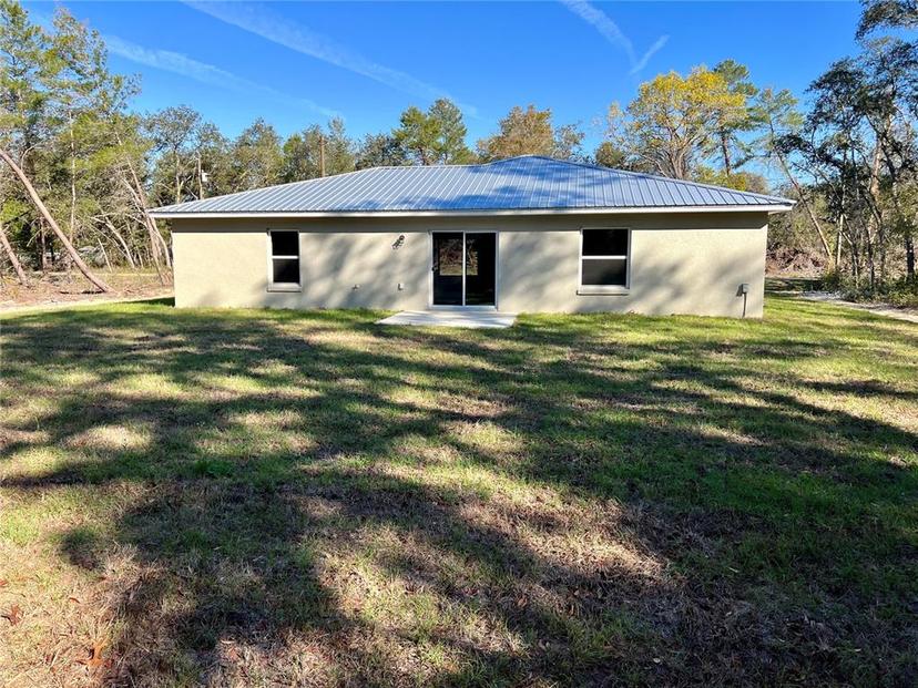 Picture of 22 Fisher Way Pass, Ocklawaha FL 32179