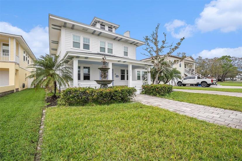 Picture of 5426 Venetian Boulevard Ne, St Petersburg FL 33703