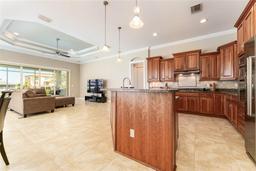 Picture of 819 Birdie Way, Apollo Beach, FL 33572