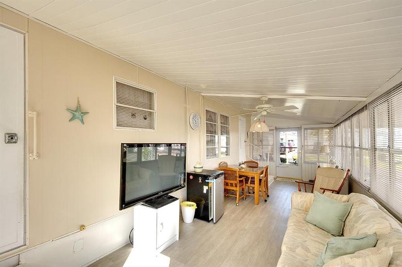 Picture of 2042 Detroiter Street, Sarasota FL 34231