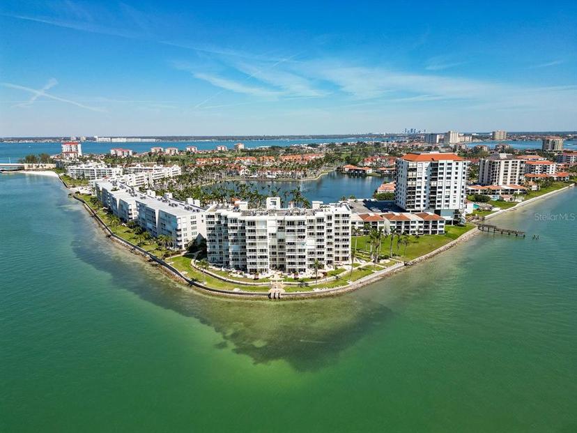 Picture of 6105 Bahia Del Mar Circle Unit 487, St Petersburg FL 33715