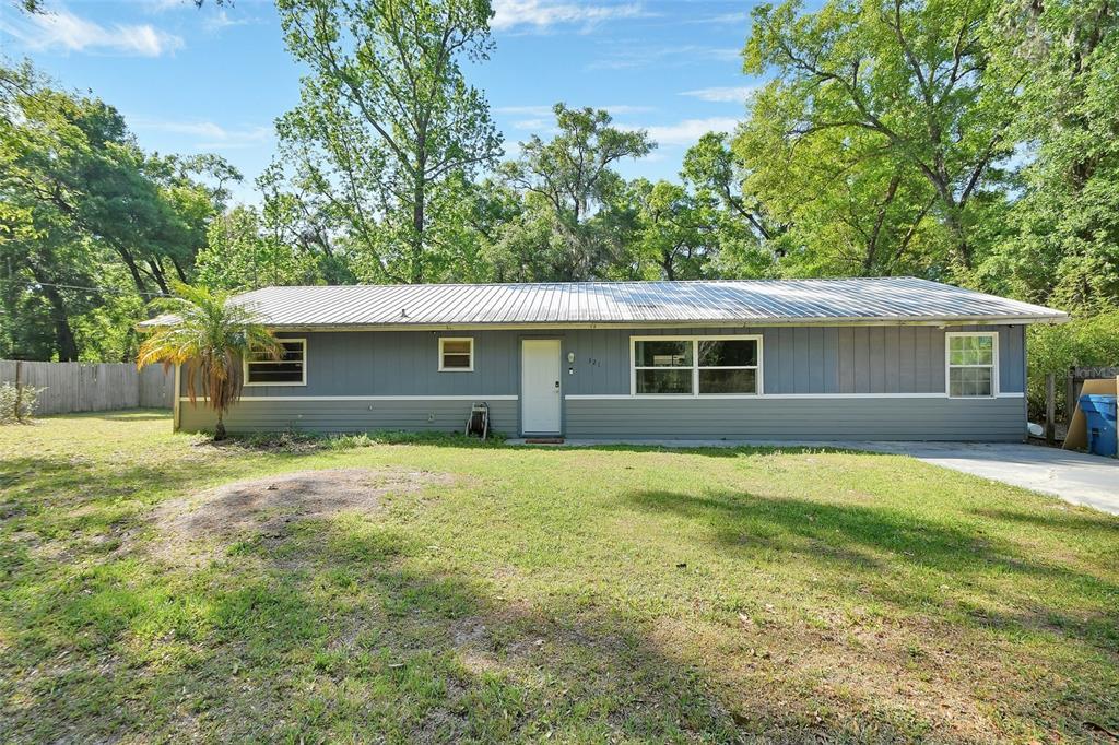 Picture of 321 Wade Avenue, Deland, FL 32724
