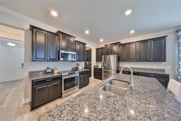 Picture of 10072 Sage Creek Drive, Ruskin, FL 33573