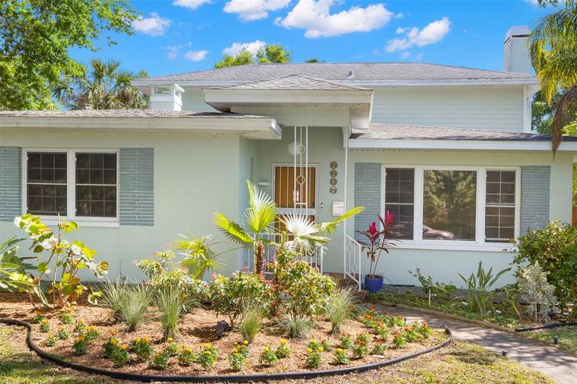 Picture of 2217 Brevard Road Ne, St Petersburg FL 33704