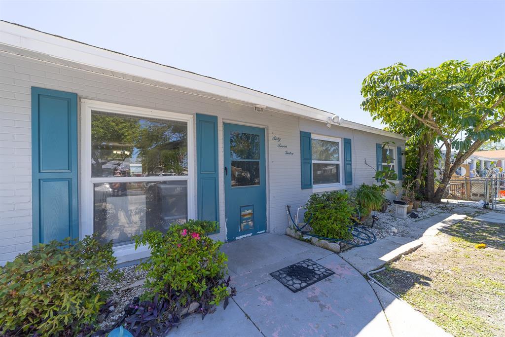 Picture of 6712 W Clifton Street, Tampa, FL 33634
