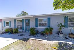 Picture of 6712 W Clifton Street, Tampa, FL 33634