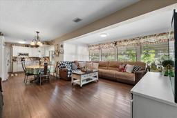Picture of 903 S Lakeview Avenue, Bartow, FL 33830