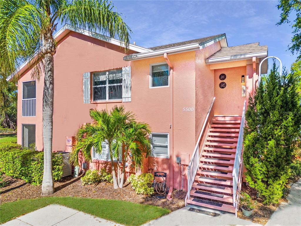 Picture of 5500 Longwood Run Boulevard Unit 201, Sarasota, FL 34243
