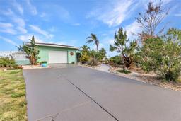 Picture of 82 Caddy Road, Rotonda West, FL 33947