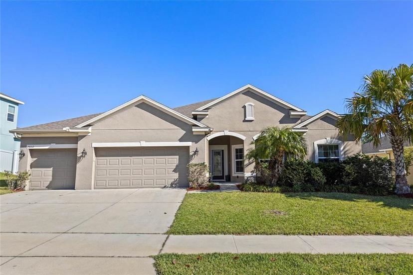 Picture of 3032 Zander Drive, Grand Island FL 32735