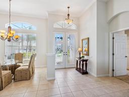 Picture of 867 Macaw Circle, Venice, FL 34285