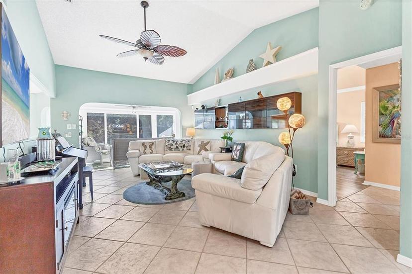 Picture of 109 Southampton Place N Unit 245, Venice FL 34293