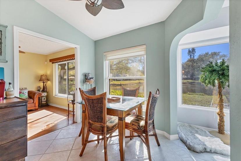 Picture of 109 Southampton Place N Unit 245, Venice FL 34293