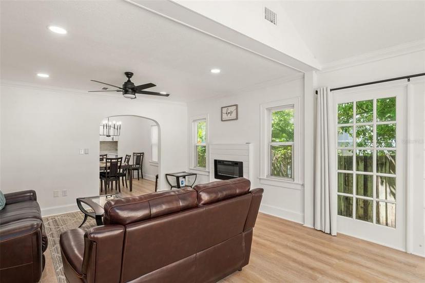 Picture of 1638 Mount Vernon Street, Orlando FL 32803