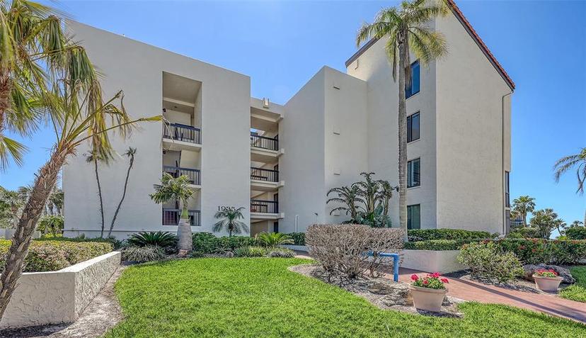 Picture of 1935 Gulf Of Mexico Drive Unit G7-402, Longboat Key FL 34228