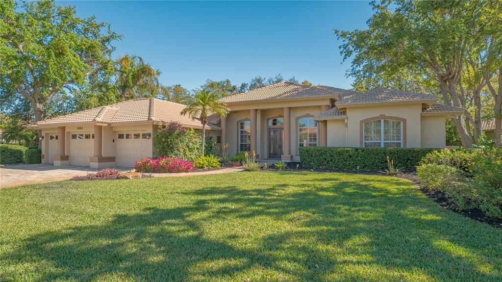 Picture of 8504 Woodbriar Drive, Sarasota, FL 34238