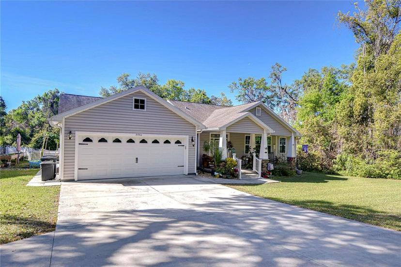 Picture of 37362 Dixie Avenue, Dade City FL 33525