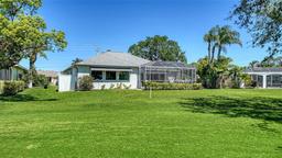 Picture of 626 Magellan Drive, Sarasota, FL 34243