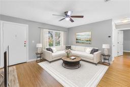 Picture of 118 Stafford Drive, Palm Harbor, FL 34684
