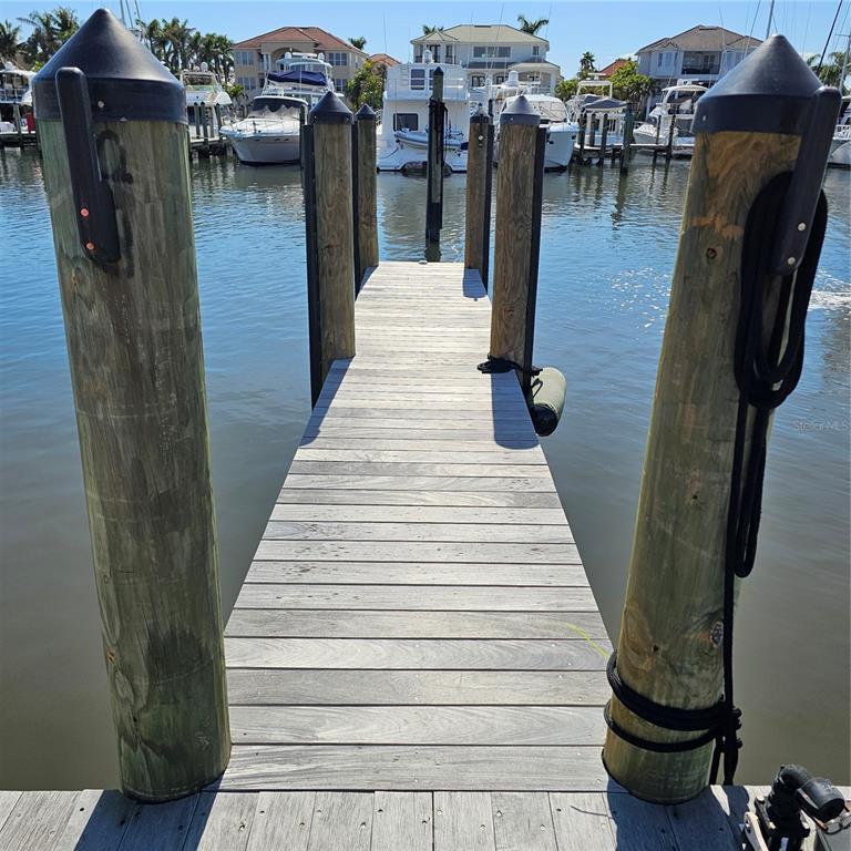 Picture of 6300 Pasadena Point Boulevard Unit 12, St Petersburg FL 33707