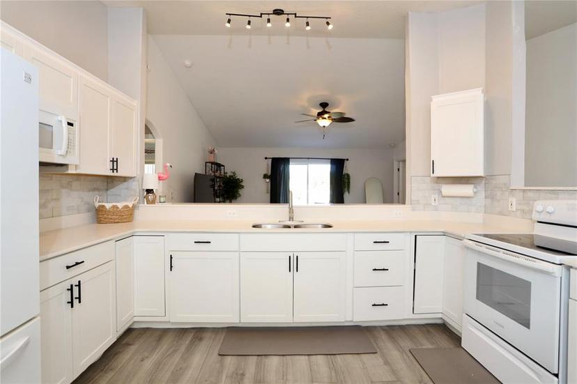 Picture of 7 Sequoia Way, Kissimmee FL 34758