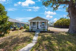 Picture of 1160 36Th Avenue N, St Petersburg, FL 33704
