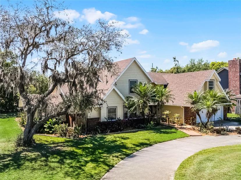 Picture of 2 Bridgewater Drive, Winter Haven FL 33884