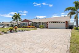 Picture of 1804 Bunker Hill Drive, Sun City Center, FL 33573