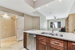 Picture of 100 4Th Avenue S Unit 220, St Petersburg, FL 33701
