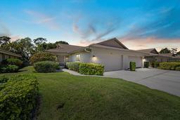 Picture of 7205 Wood Creek Drive Unit 16, Sarasota, FL 34231