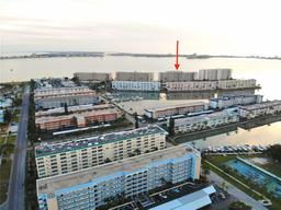 Picture of 6020 Shore Boulevard S Unit 902, Gulfport, FL 33707
