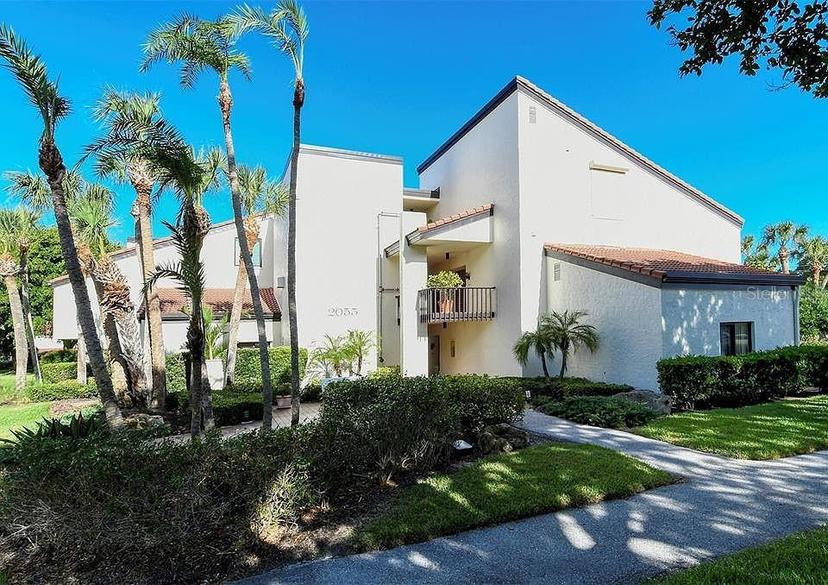 Picture of 2055 Gulf Of Mexico Drive Unit G2-213, Longboat Key FL 34228