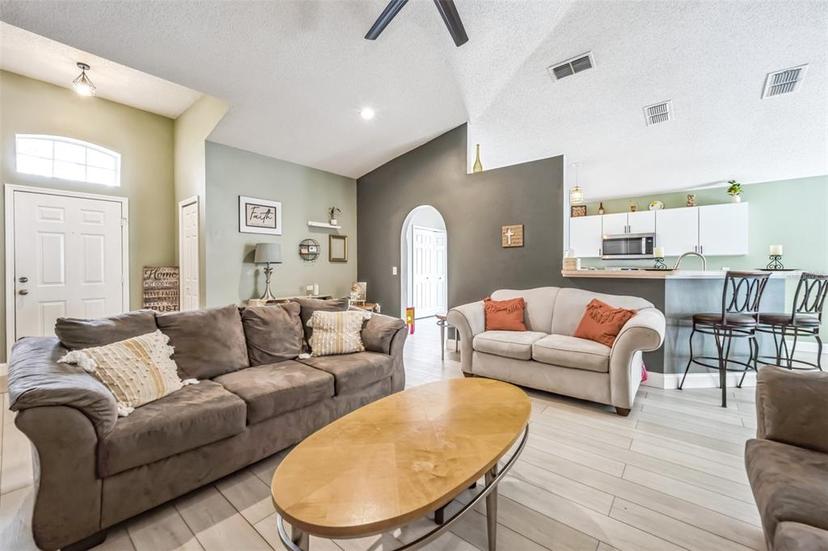 Picture of 13004 Waterbourne Drive, Gibsonton FL 33534