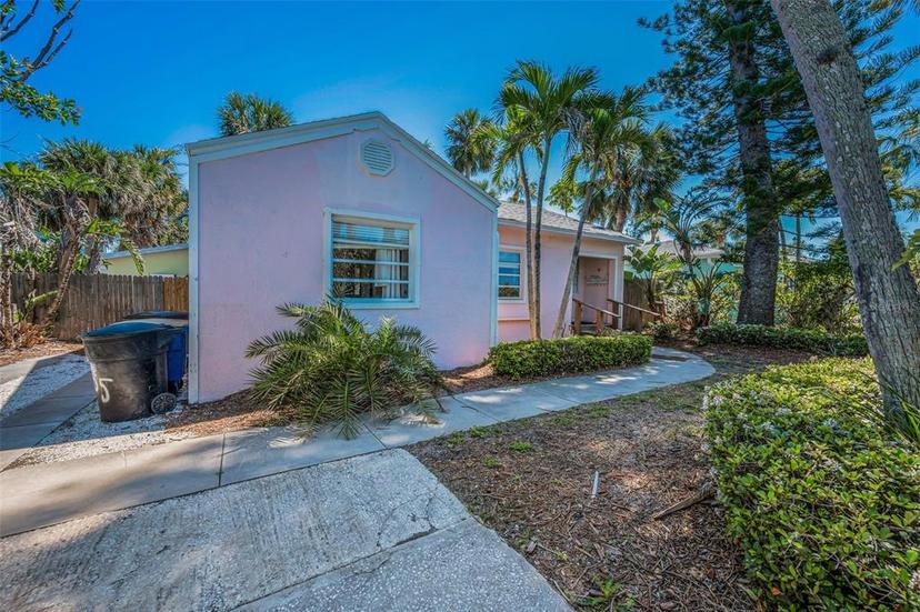 Picture of 805 Bruce Avenue, Clearwater Beach FL 33767