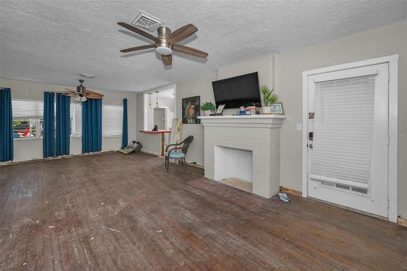 Picture of 805 Bruce Avenue, Clearwater Beach FL 33767