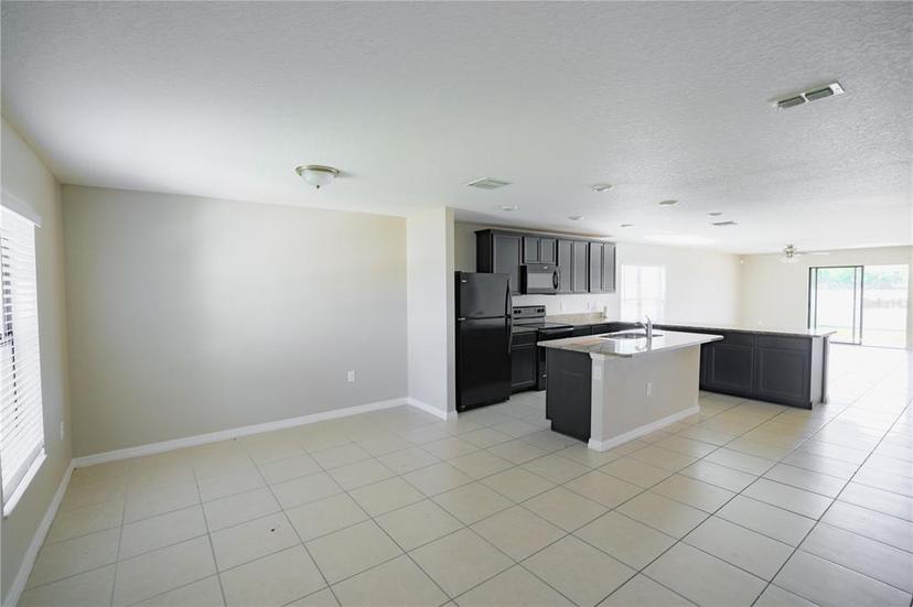 Picture of 1001 Culbreath Green Court, Ruskin FL 33570