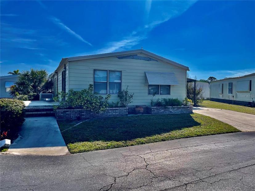 Picture of 9 S Botany Bay Circle, Englewood FL 34223