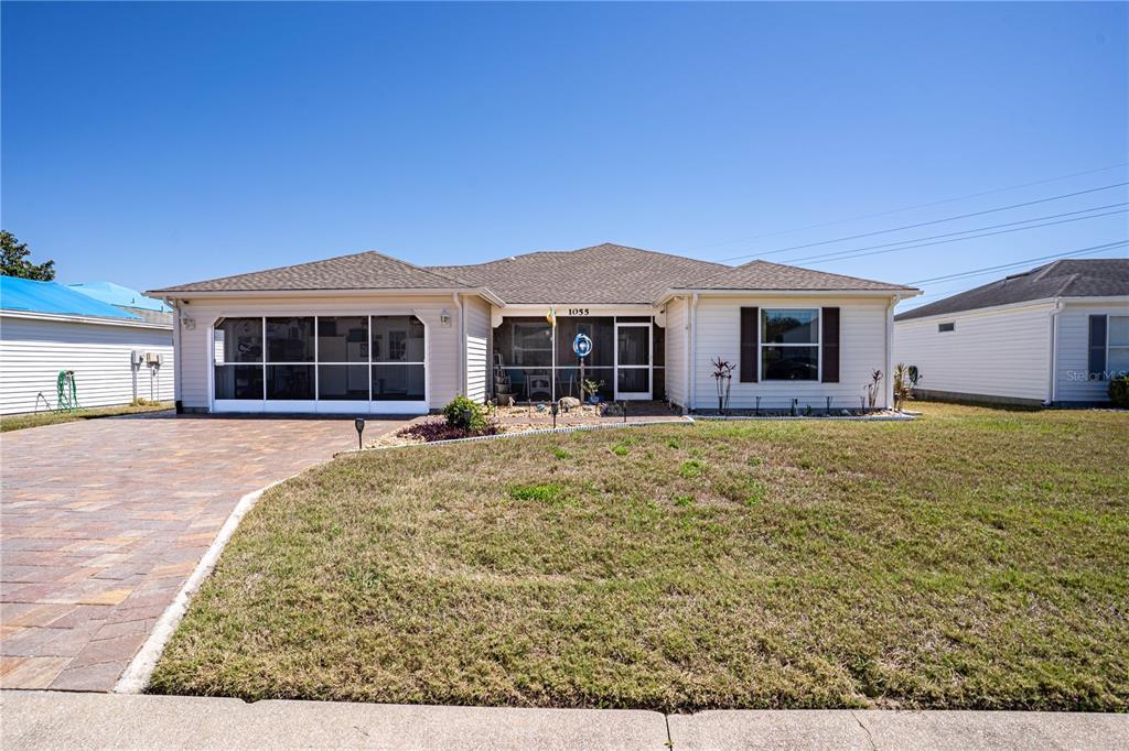 Picture of 1055 Canary Circle S, Lakeland, FL 33809