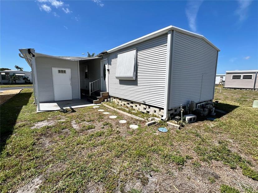 Picture of 657 Mount New Castle Avenue Ne Unit 671, St Petersburg FL 33702
