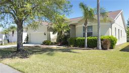 Picture of 10048 Cleghorn Drive, San Antonio, FL 33576