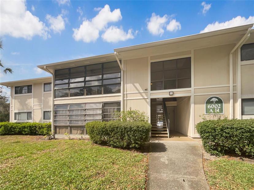 Picture of 6002 Laketree Lane Unit B, Temple Terrace FL 33617