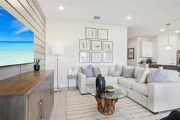Picture of 921 Pearlwood Loop, Eagle Lake, FL 33839