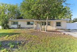 Picture of 230 Davison Avenue Ne, St Petersburg, FL 33703