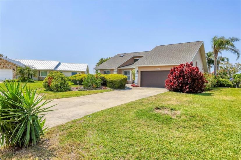 Picture of 4704 Coral Lake Drive, Bradenton FL 34210