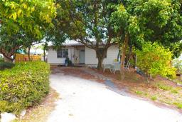 Picture of 714 Gray Street S, Gulfport, FL 33707