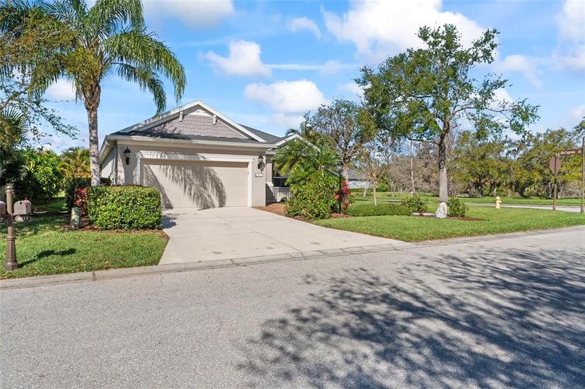 Picture of 4811 Forest Creek Trail, Parrish FL 34219