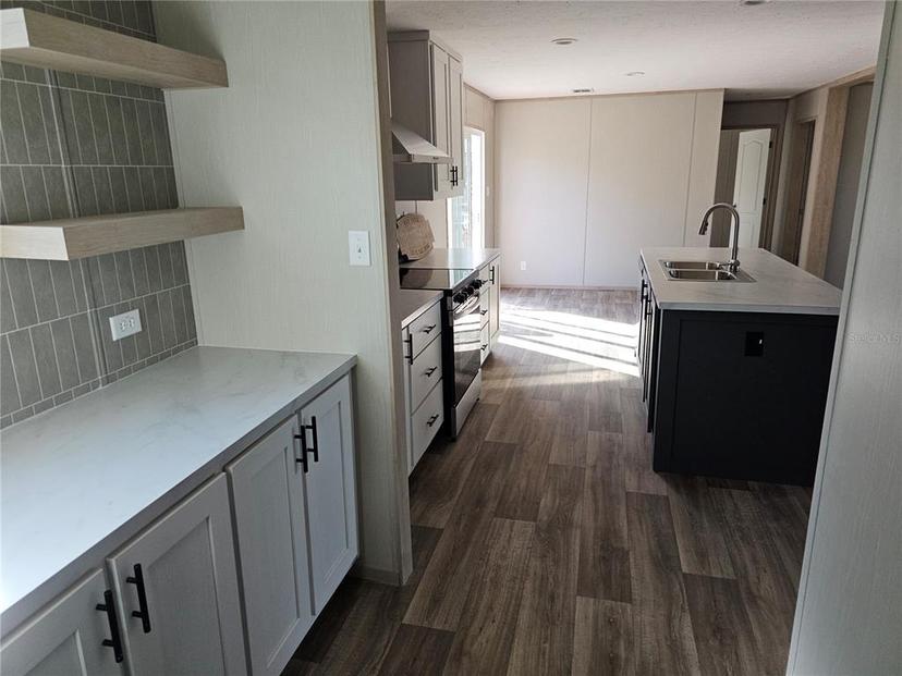 Picture of 17450 Tenth Avenue, Umatilla FL 32784