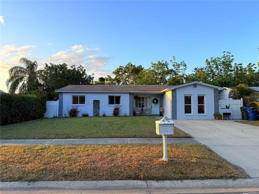Picture of 11803 127Th Avenue, Largo FL 33778
