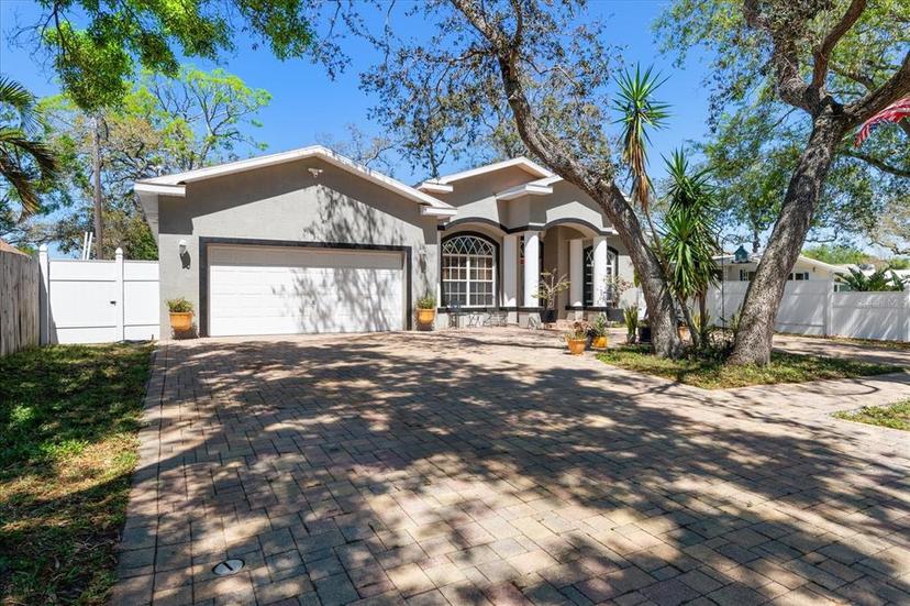 Picture of 5001 44Th Avenue N, St Petersburg FL 33709
